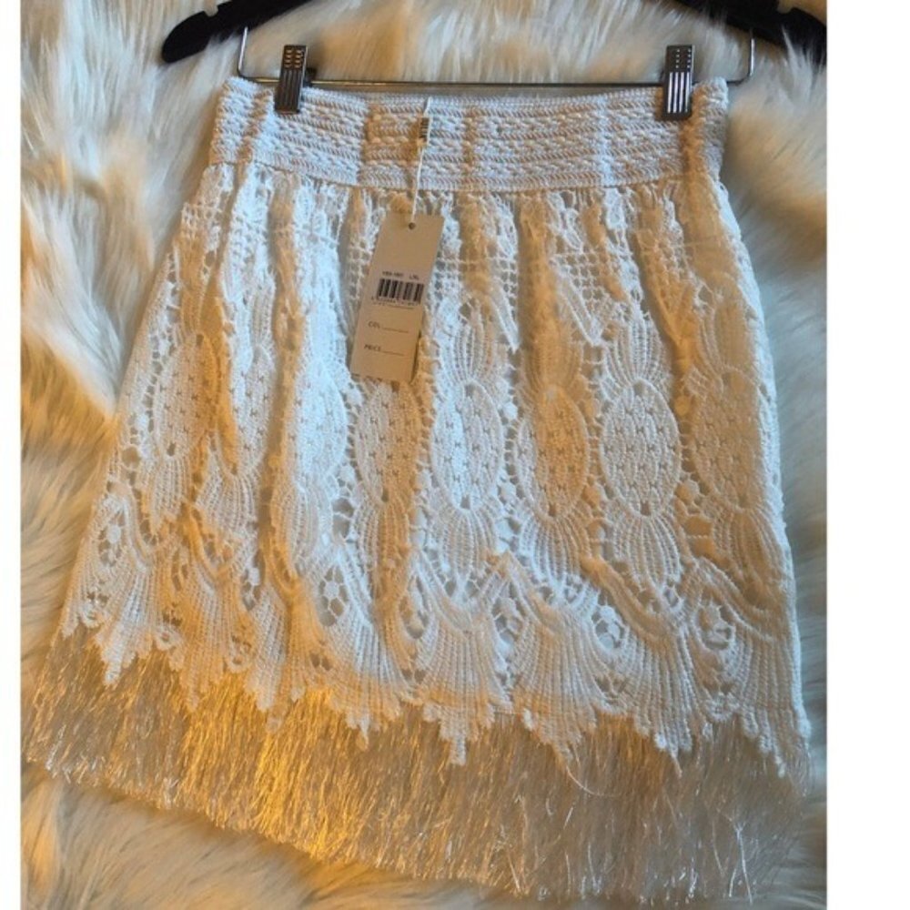 NEW Julia Fashion Classic White Fringe Lace Skirt Size L/XL - Picture 5 of 8